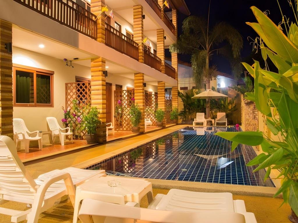 Hathai House: Hathai House